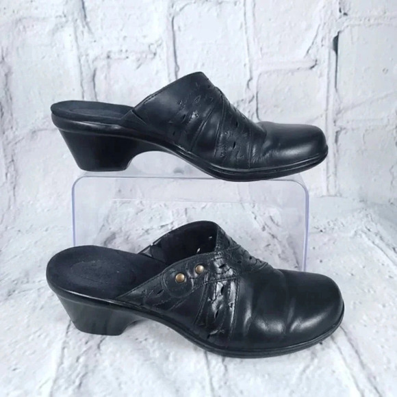Clarks Bendable Womens Sz 9 Slip On Clogs Mules Black Leather Monochrome Classic - Picture 10 of 10